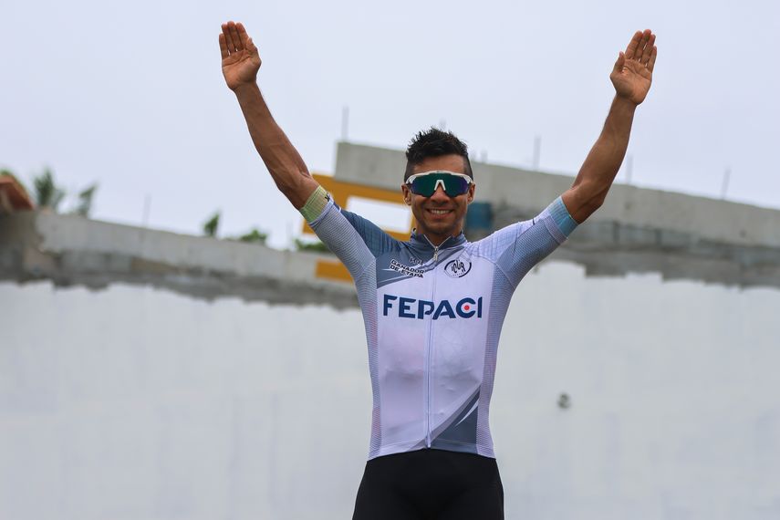 Oyola mantiene la hegemonía del Medellín-EPC en la Etapa 4