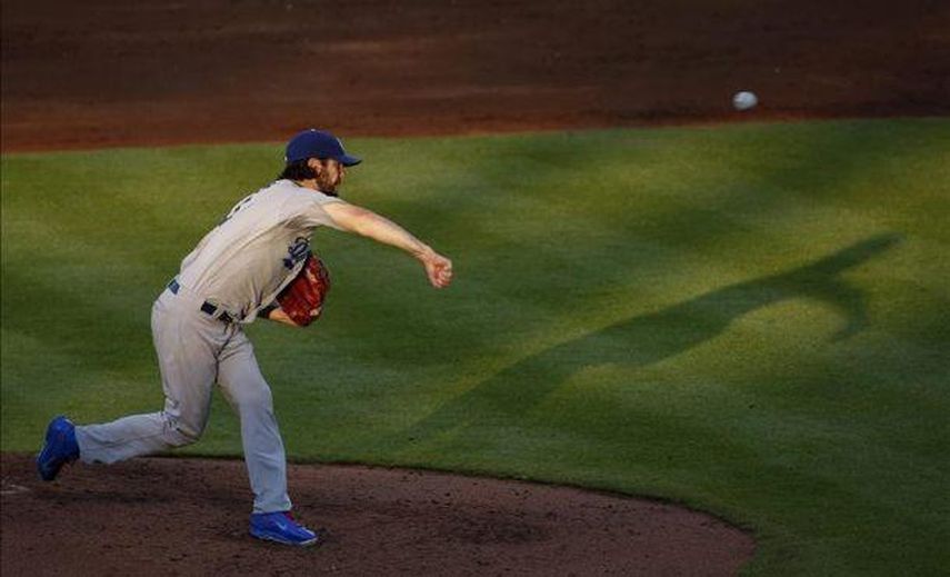 2-1. Haren y Kemps se combinan para vencer a los Diamondbacks