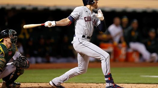 4-2. Zimmer y Johnson pegan dos jonrones contra los Atléticos