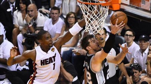 Bosh /asegura/ que los Spurs no ganarán el título en el quinto partido