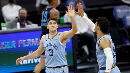 115-128. Grayson Allen impone sus triples y Grizzlies sorprenden a Bucks