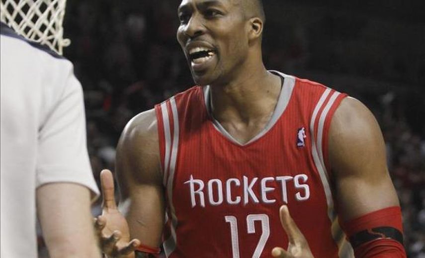 90-83. Harden y Howard encabezan una victoria cómoda de los Rockets