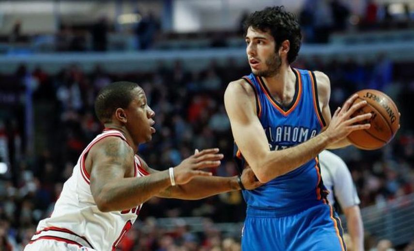 Abrines por Embiid en Equipo Mundial del partido de las estrellas emergentes