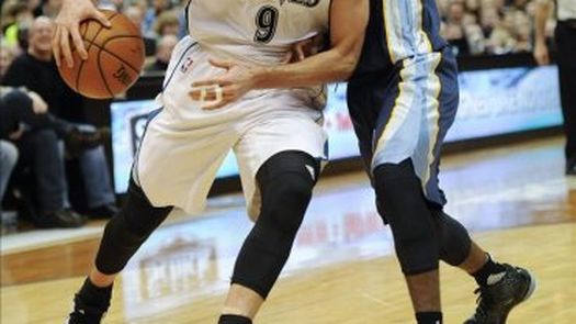 106-101. Rubio ganó el duelo a Marc Gasol con un doble-doble decisivo