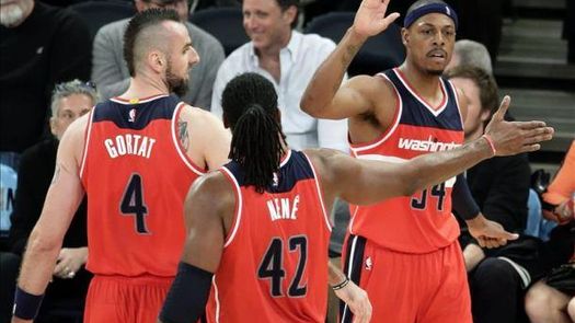 83-98. Pierce y Temple encabezan el ataque de Wizards