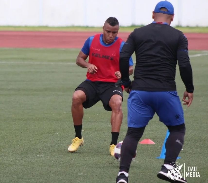 Yau ya entrena con el DAU.&nbsp;