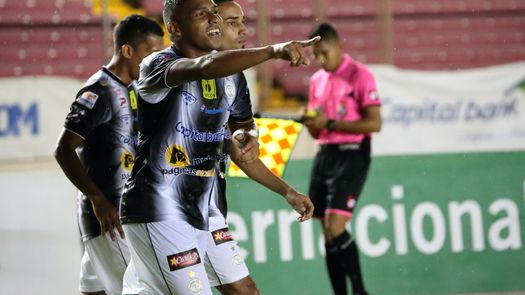 Tauro y San Francisco se robaron la atención en el inicio del Apertura 2016