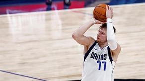103-120. Doncic logra un triple-doble en la victoria de los Mavericks sobre los Spurs
