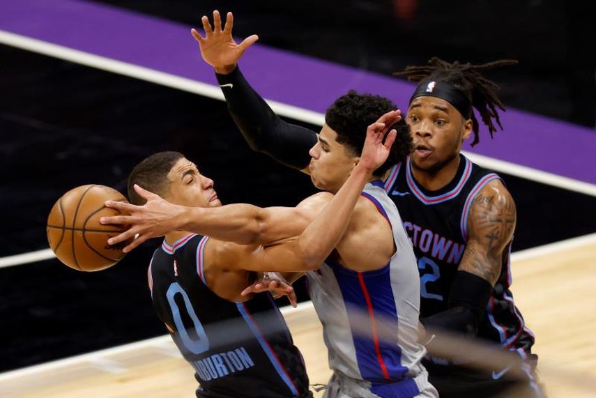 101-113. Joseph se luce ante su exequipo y los Pistons ganan a los Kings