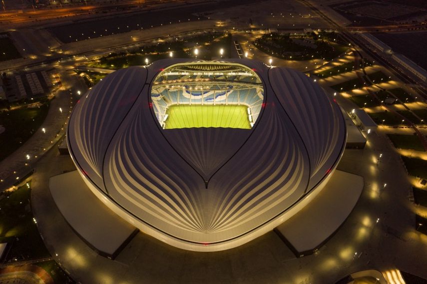 Estadios qataríes, entre la innovación y la polémica
