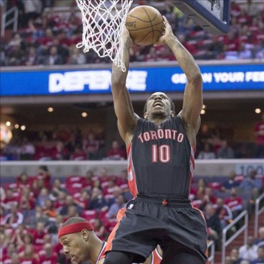 94-108. DeRozan encabezó ataque el ganador de Raptors en el duelo de líderes