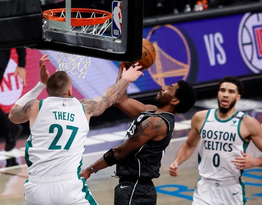 121-109. Irving, con 40 puntos, y Harden mantienen imparables a los Nets