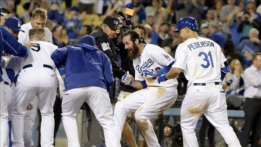 2-0. Bolsinger se mantiene invicto al derrotar a los Padres
