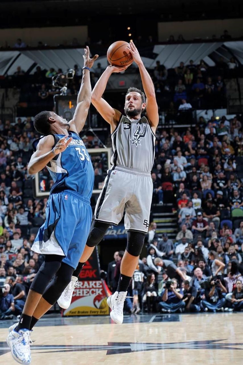 123-101. Belinelli y los Spurs siguen hundiendo a los Timberwolves