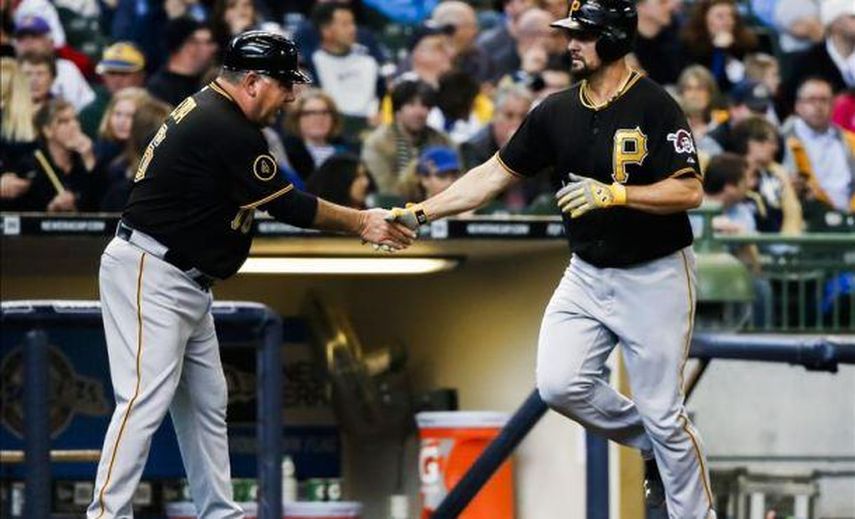 3-1. Sánchez jonronea y los Piratas presionan por el título de división