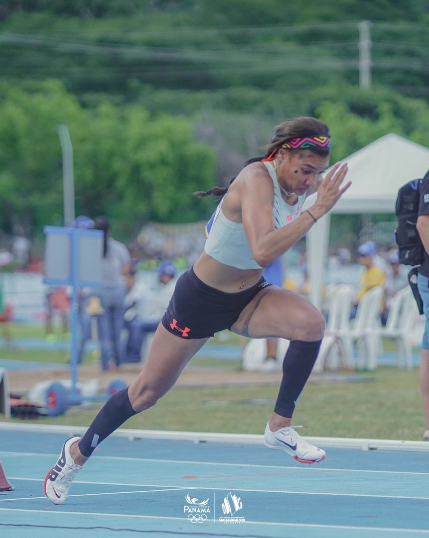 Carolena Carstens y Gianna Woodruff se visten de oro