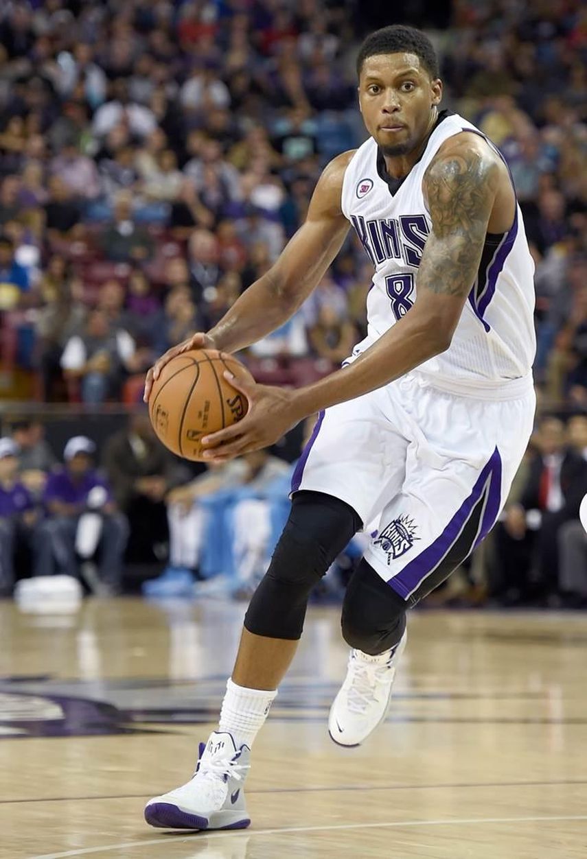 Los Kings acuerdan con Gay la extensión de su contrato por tres años y 40 millones