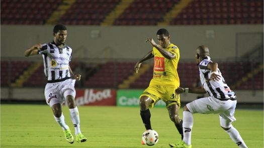 Chorrillo le arruina la fiesta al Tauro FC