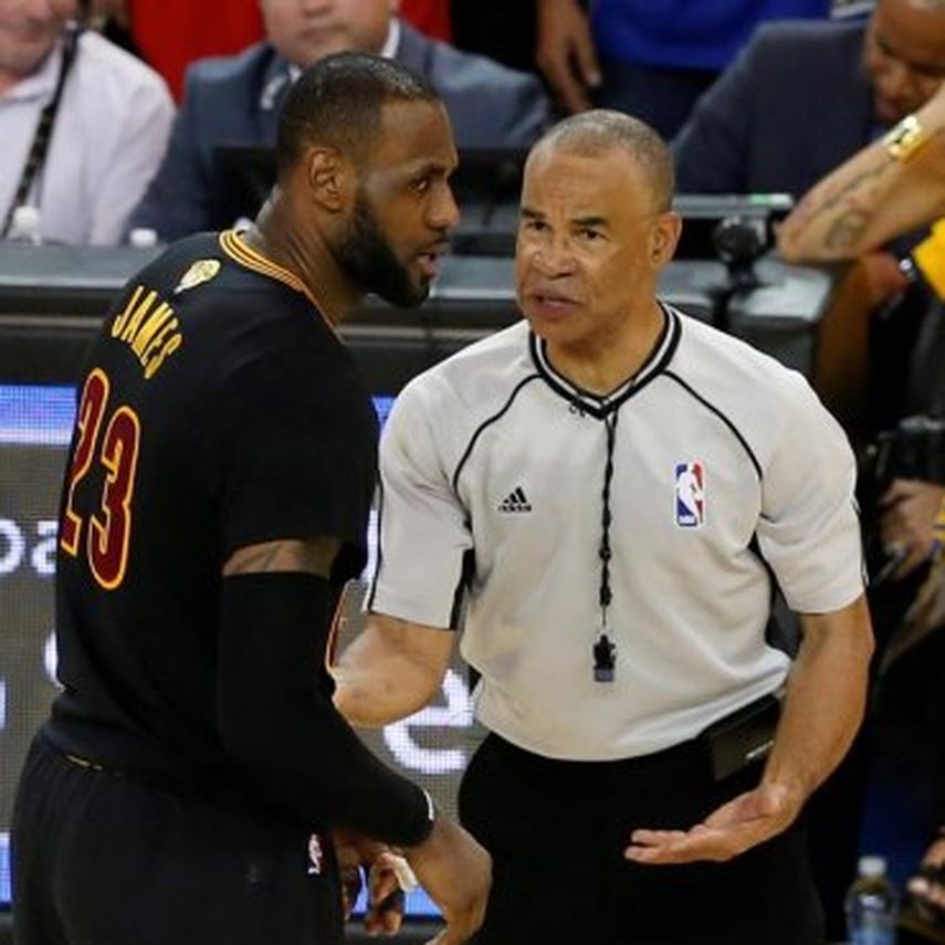 119-108. James conduce la victoria de los líderes Cavaliers