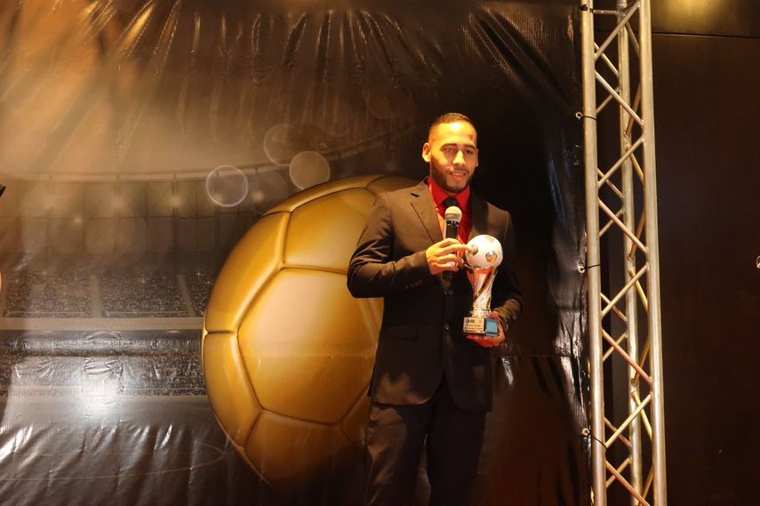 Ernesto bam bam Sinclair, ganador del gol estrella