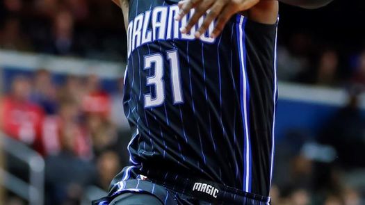 110-115.Ross decide el triunfo de los Magic ante unos diezmados Pelicans; Willy no juega