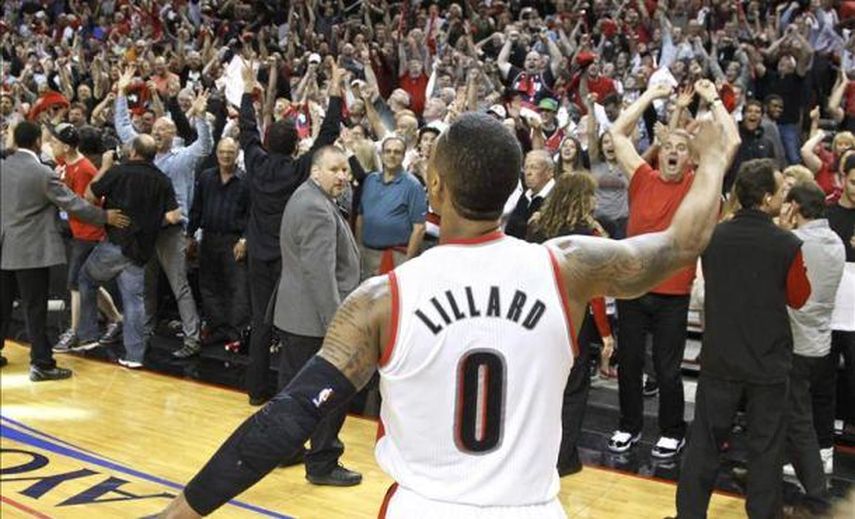 101-82. Exhibición de Lillard y Trail Blazers, que anulan a James