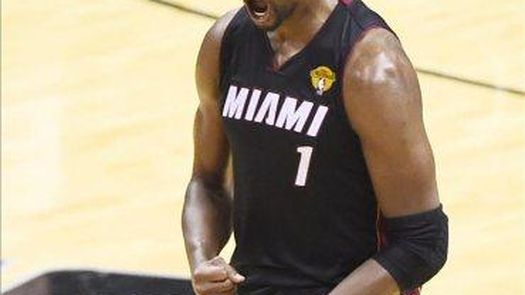 Bosh podría quedar por fuera de la temporada por un coágulo pulmonar