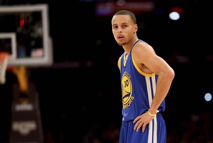 96-111. Curry y los Warriors lograr la séptima victoria consecutiva
