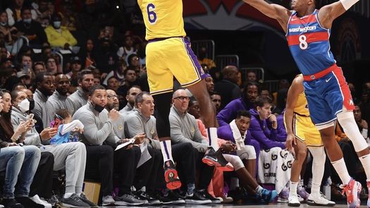 LeBron James, el segundo máximo anotador de todos los tiempos en la historia de la NBA en temporada regular.