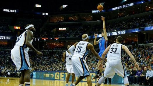 Marc Gasol exhibe su poder ante Abrines, que estuvo poco inspirado