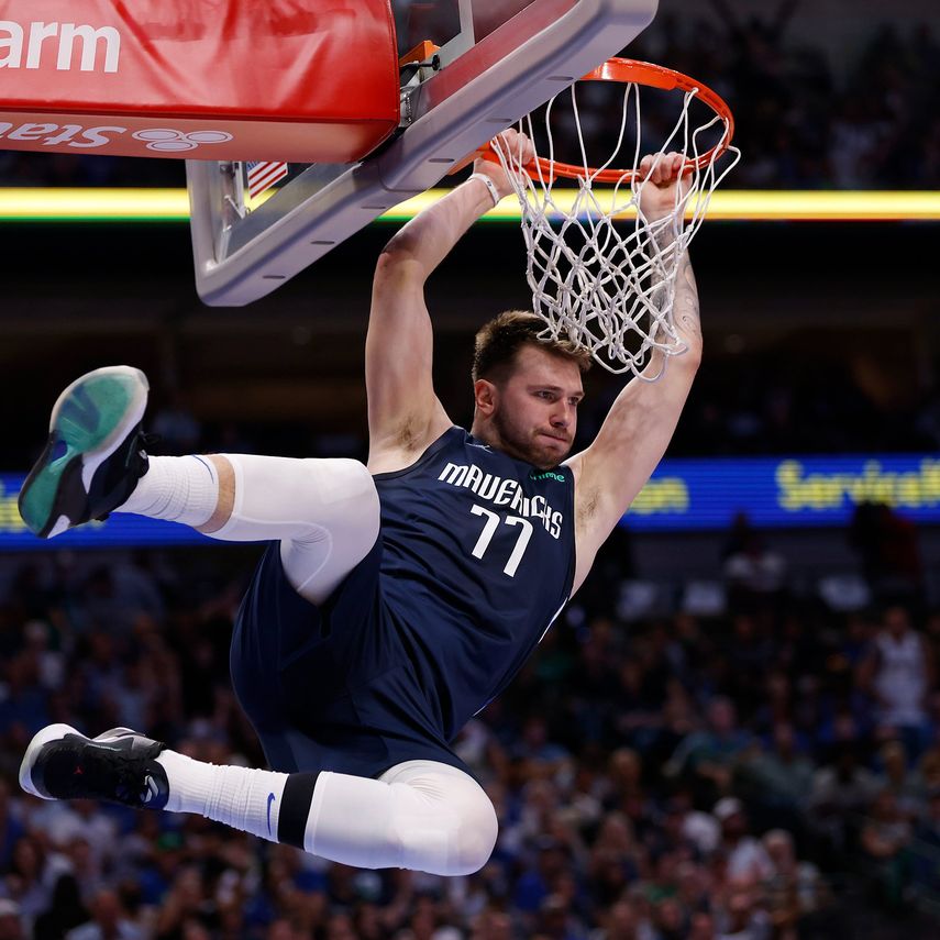 Luka Doncic anotó 33 puntos en la victoria de los Mavericks ante los Suns en el Juego 6. Este domingo se jugará el 7mo y decisivo Juego&nbsp;