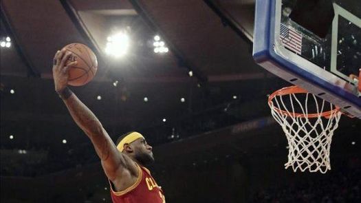 89-79. James iguala la marca de asistencias en el triunfo de los Cavaliers