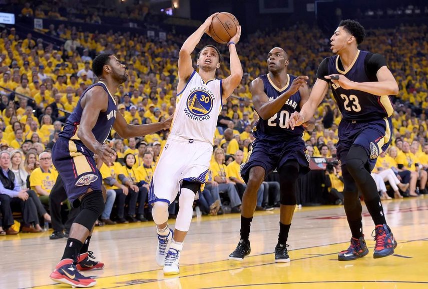 106-99. Curry lleva a los Warriors al primer triunfo sobre los Pelicans en las finales