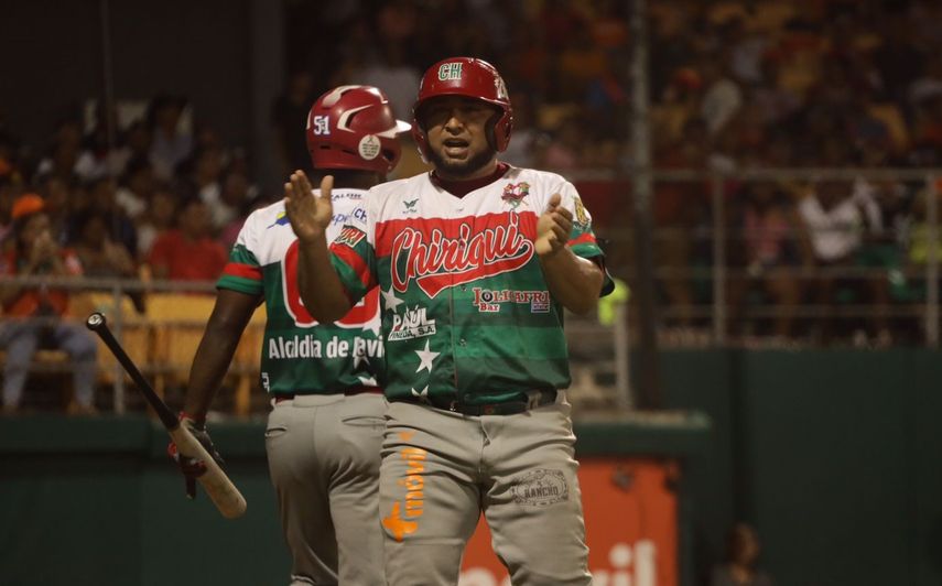 El veterano Jonathan Saavedra será una pieza importante a la ofensiva por Chiriquí en la Gran Final que disputarán contra Colón en este 2024. Foto: Cortesía/Fedebeis