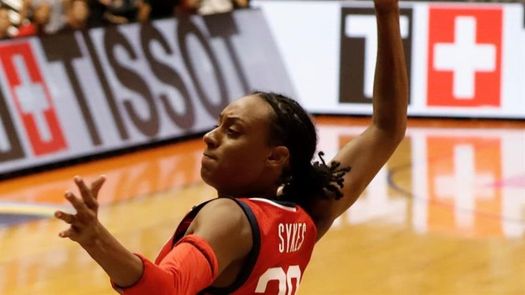 68-74. Ante las Dream, Sykes guía el triunfo de las Sparks que mantienen la esperanza en los playoffs 68-74. Ante las Dream, Sykes guía el triunfo de las Sparks que mantienen la esperanza en los playoffs
