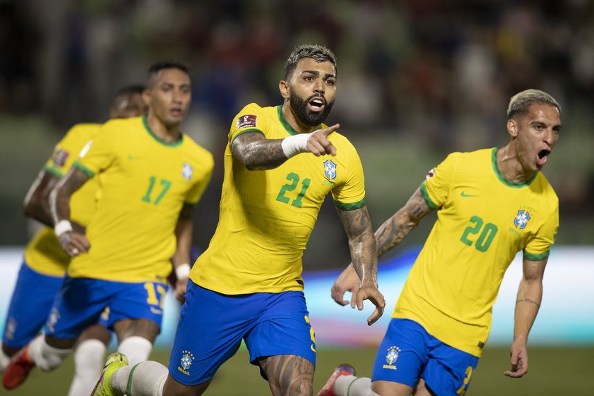 1-3. Brasil derrota a Venezuela, mantiene el invicto y es más líder que nunca