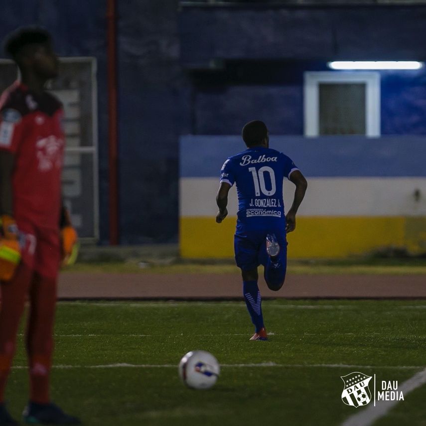Reparten puntos en el Armando Dely