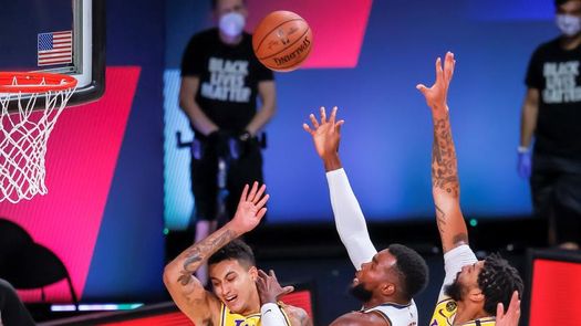124-121. Kyle Kuzma salva a Lakers con un triple y cortan su racha perdedora