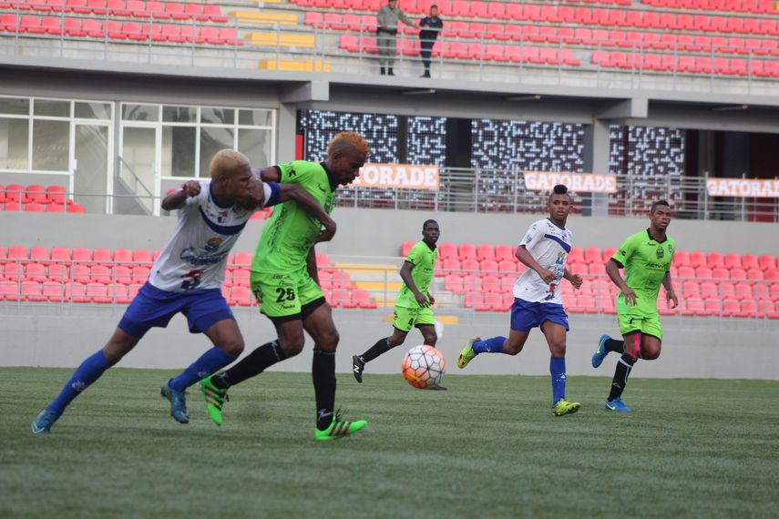 Colón C3 FC y Costa del Este FC por el pase a la final