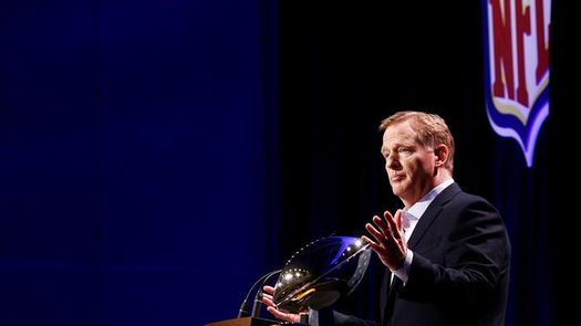 La NFL advierte a los equipos que jugadores sin vacunar podrían costarle partidos La NFL advierte a los equipos que jugadores sin vacunar podrían costarle partidos