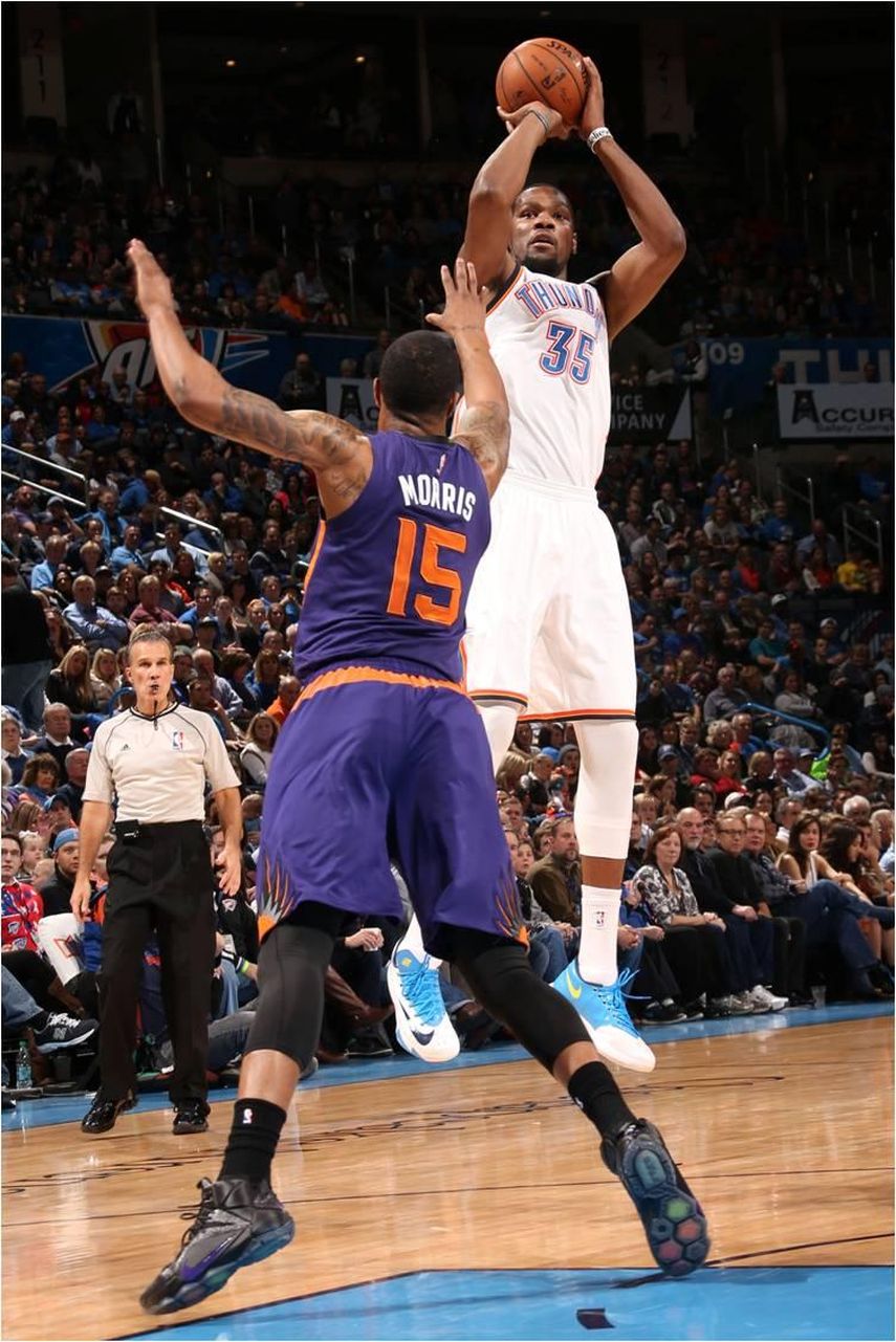 112-88. Westbrook y Durant le dan el sexto triunfo seguido a los Thunder