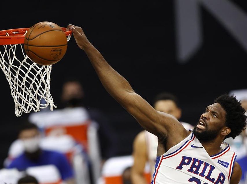 109-107. Embiid juega a lo MVP y los Sixers llegan al séptimo triunfo seguido