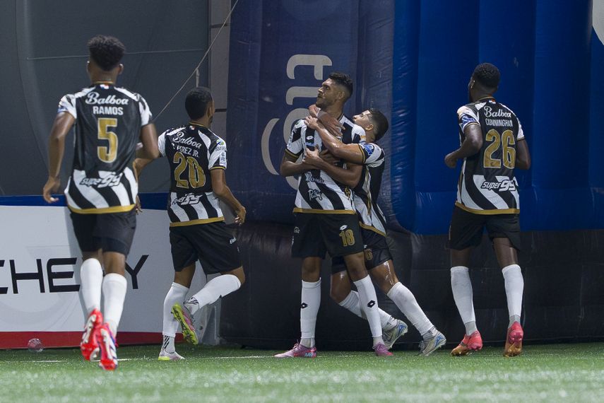 Tauro venció 2-1 al CAI y consiguió su primera victoria de la temporada en la Jornada 6 del LPF Apertura 2026.