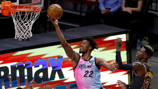 124-130. Butler se erige líder ganador de los Heat que mantienen el sexto puesto