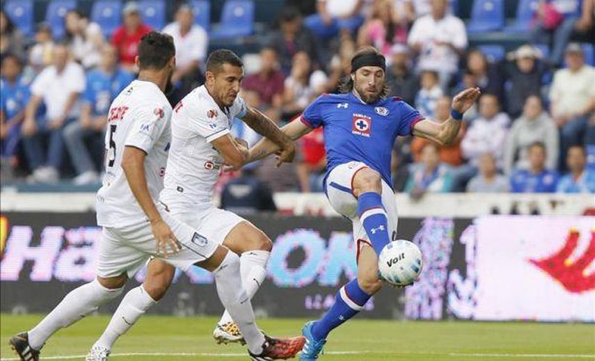 El técnico del Cruz Azul destaca contribución de argentinos Giménez y Pavone