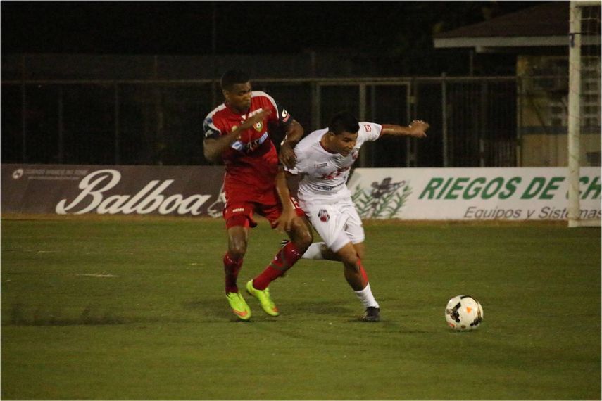 Atlético Chiriquí líder provisional; Ward levanta al Chorrillo FC