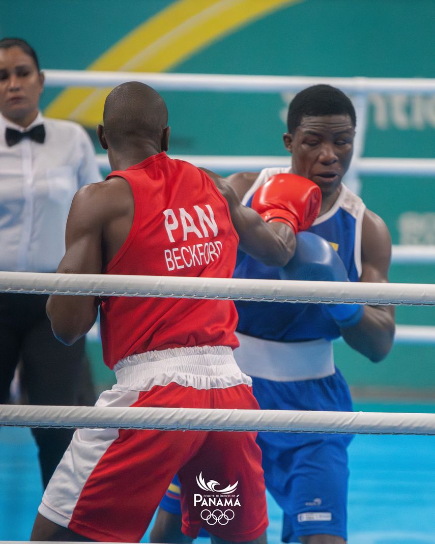 Eduardo Beckford asegura la tercera medalla para Panamá