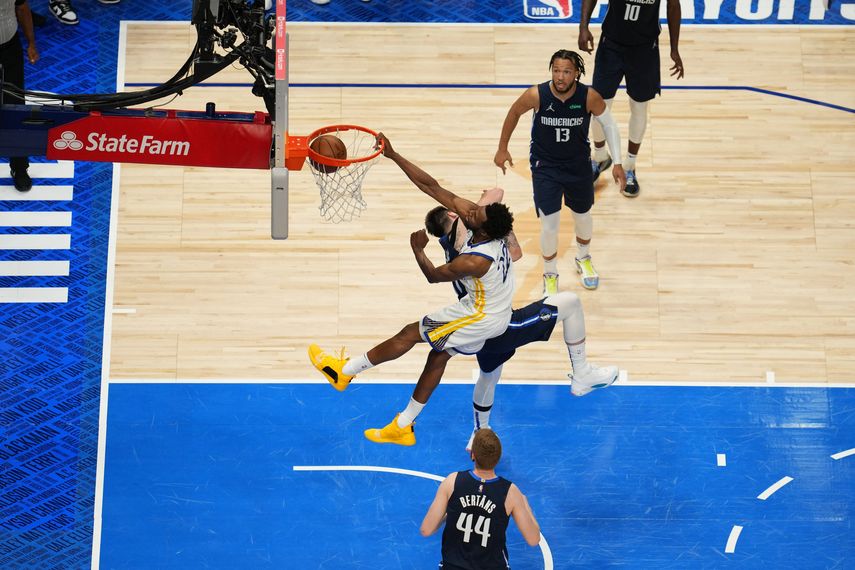 Andrew Wiggins anotó 27 puntos y 11 rebotes