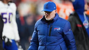Con 98 triunfos y 50 derrotas, McDermott cerró una etapa que incluyó cinco títulos divisionales seguidos y dos apariciones en las Finales de la AFC.