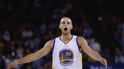 98-105. Los Warriors suman su decimoquinto triunfo al hilo